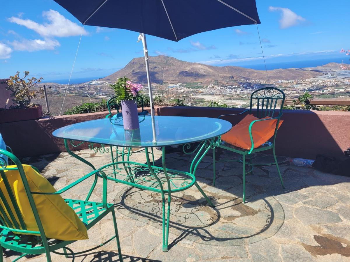 Tonono'S Village Santa Maria de Guia de Gran Canaria ภายนอก รูปภาพ