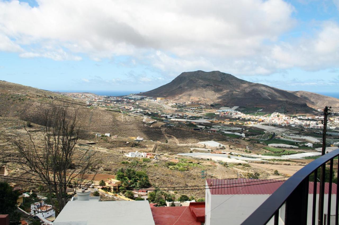 Tonono'S Village Santa Maria de Guia de Gran Canaria ภายนอก รูปภาพ