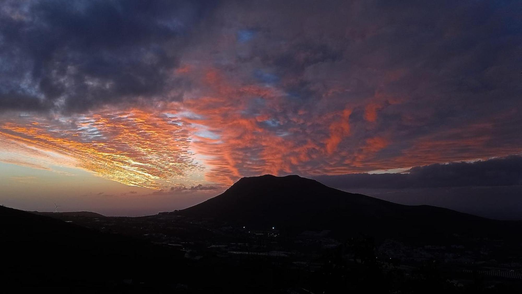 Tonono'S Village Santa Maria de Guia de Gran Canaria ภายนอก รูปภาพ